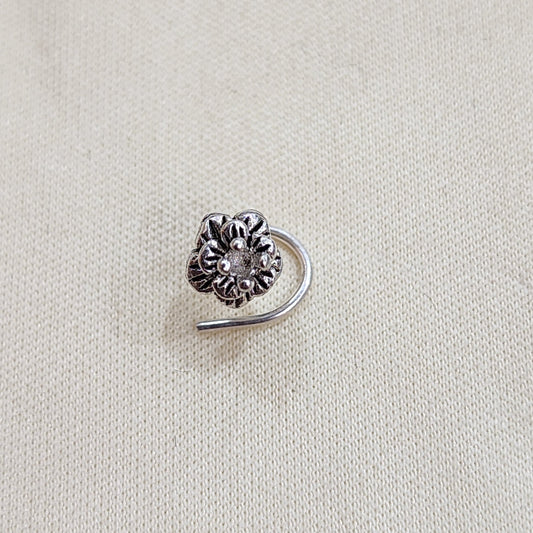 Sterling silver Bold Flower Nose Pin