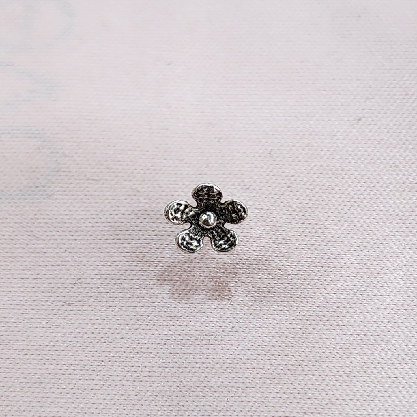 Sterling Silver Floral Pattern Nose Pin