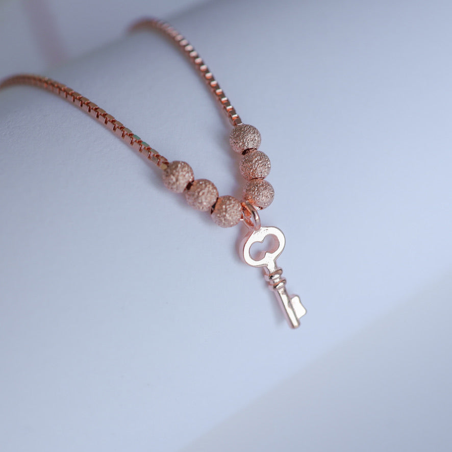 Sleek Key to My Heart Necklace