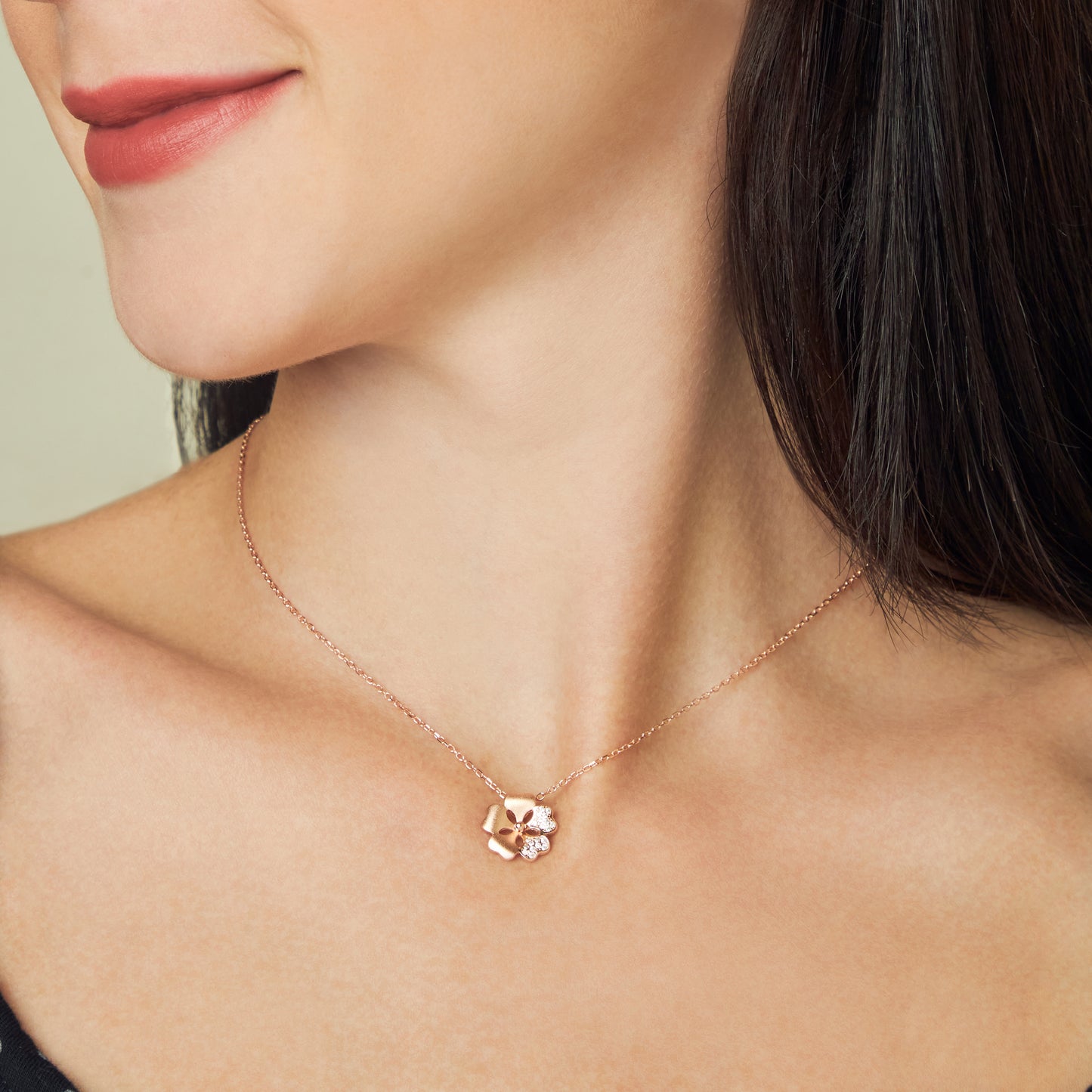 Rose Gold Flower with Zircons Necklace